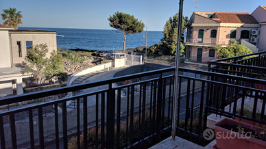 Appartamento a Stazzo con vista sul mare