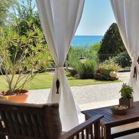 Bivano con veranda a 50mt dalla spiaggia