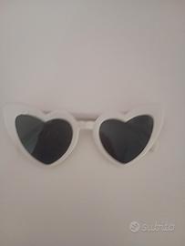 occhiali da sole a cuore