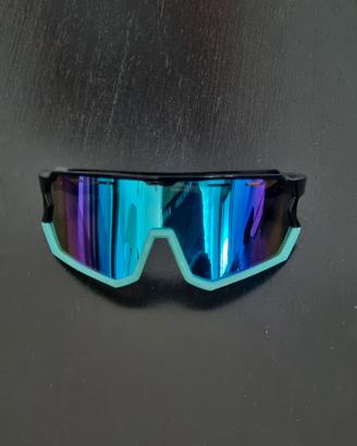 occhiali da sole sportivi 