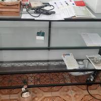 mobile in ferro e vetro