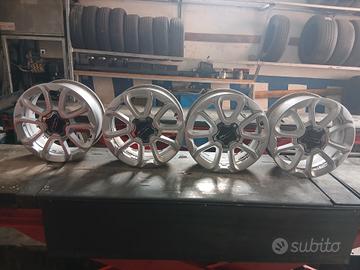 CERCHI DA 18 PER AUDI A4 STATION WAGON ANNO 2016