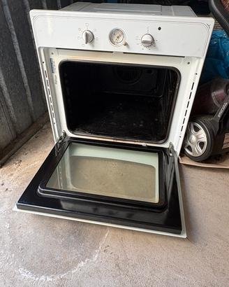 Forno da incassostile rustico/retrò – Bianco e Oro