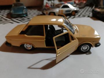 Fiat 131 Mirafiori scala 1:24