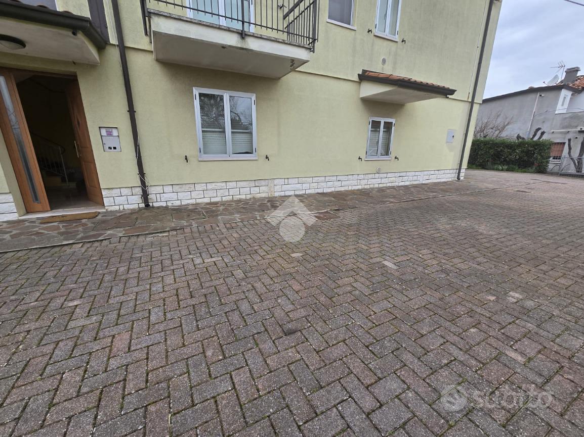 BIFAMILIARE A RIMINI