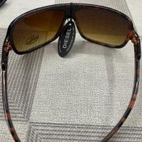 Occhiali.   Diesel. Unisex da sole. Nuove