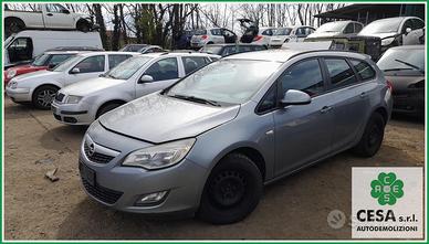 Ricambi Usati OPEL Astra J SW 2011