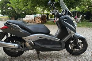 Yamaha XMAX 125 (X max)