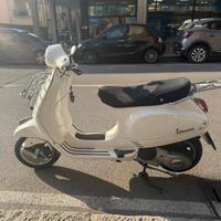 Piaggio Vespa 125 LX
