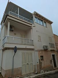 Casa indipendente a Marina di Ragusa 