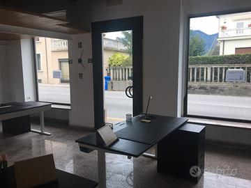 NEGOZIO O UFFICIO FRONTE STRADA SAN GIACOMO V. Ve