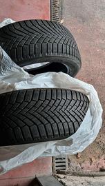 2 gomme Yokohama invernali 225 50 18