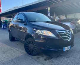 Lancia Ypsilon 0.9 TwinAir 85 CV 5 porte Metano Ec