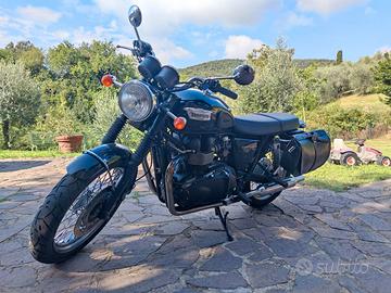 Bonneville T100 Black Edition 2012