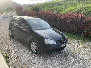 Volkswagen golf v