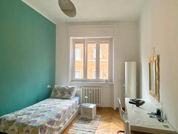 Camera arredata di fronte Università Cattolica