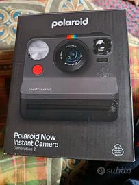 POLAROID NOW INSTANT CAMERA