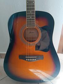 Chitarra acustica con custodia