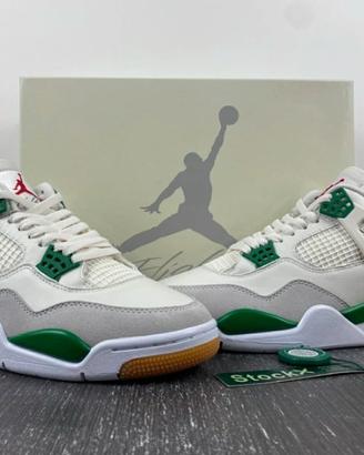 Nike SB x Jordan Air Jordan 4 "Pine Green" T44