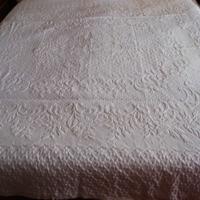 Antico COPRILETTO in PIQUET "ORIGINAL BROCCATO