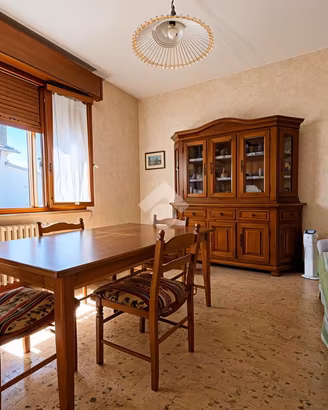 VILLA SINGOLA A SUZZARA