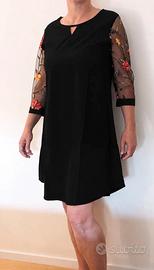 Vestito corto donna con maniche in tulle ricamate