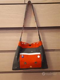 Borsa con tracolla fatta a mano