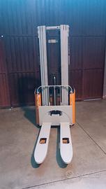 TRANSPALLET ELETTRICI A COLONNA USATi