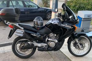 HONDA 650 – Anno 2000