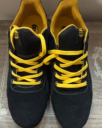 Scarpe antinfortunistiche