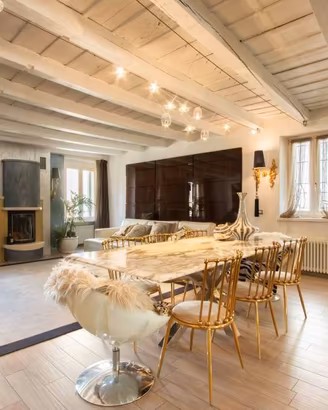 Appartamento di 188 m² con più di 5 locali e box a