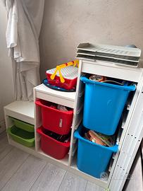Mobile porta giochi con contenitori