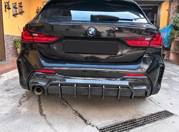 Diffusore BMW Serie 1 F40 – Carbon Look nuovo