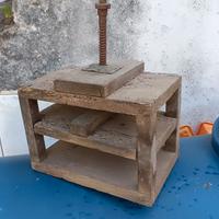 Pressa in legno