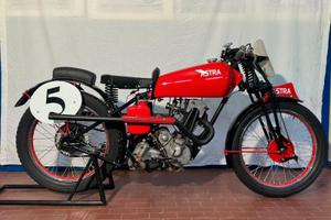 Moto d'epoca Astra 175 da corsa - anno 1930 circa