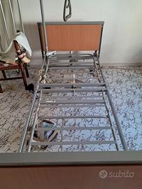 Letto ortopedico elettrico per degenza