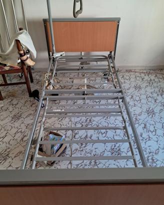 Letto ortopedico elettrico per degenza