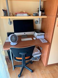 Armadio + scrivania + sedia
