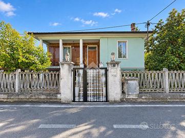VILLA SINGOLA A PESCARA
