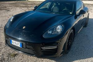 Porsche Panamera GTS 4.8 V8 440CV 2016
