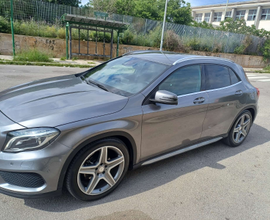 Mercedes GLA 200 automatica AMG