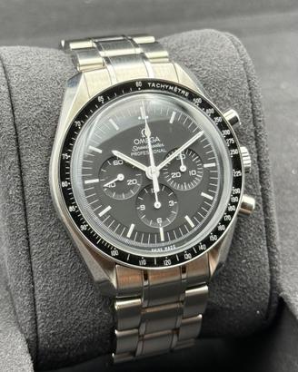 OMEGA Speedmaster Moonwatch