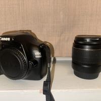CANON EOS 1100D con obbiettivo 18-55; caricatore.
