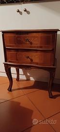 Comodino stile Vittoriano