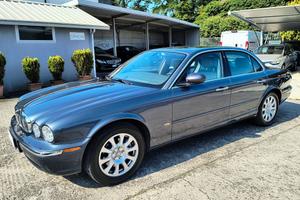 Jaguar XJ6 3.0 V6 Benzina Automatico