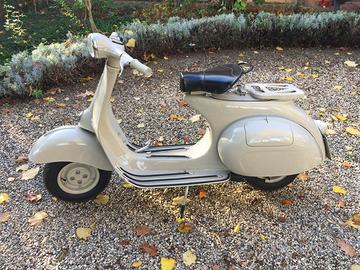 Vespa 125 VNA Dolce Vita 1959 Targa Oro