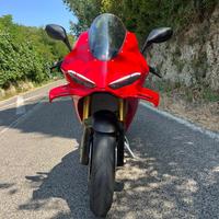 Ducati Panigale v4s