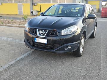 AUTOCARRO NISSAN Qashqai 1500 TDCI - 5 POSTI