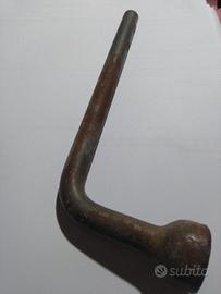 Chiave Bulloni Ruota a L vintage auto d'epoca 