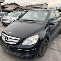 Ricambi usati per Mercedes Classe B 150 benz 05